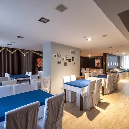 阿斯彭公寓酒店 3*